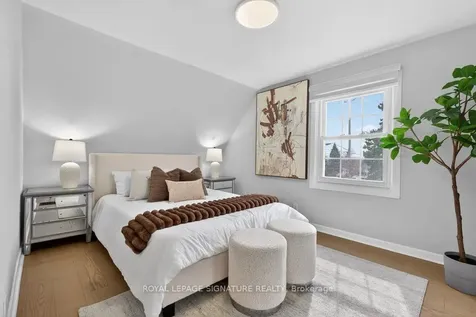 3244 St Clair Avenue E Toronto ON M1L 1V8