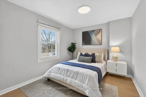 3244 St Clair Avenue E Toronto ON M1L 1V8