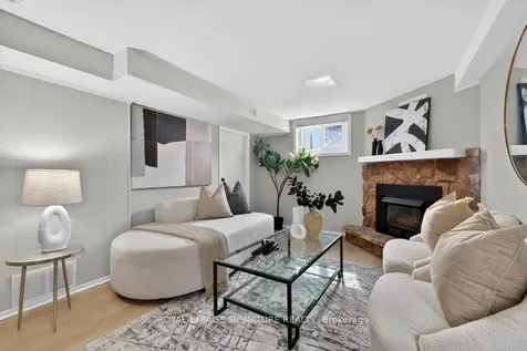 3244 St Clair Avenue E Toronto ON M1L 1V8