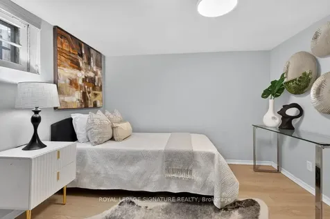 3244 St Clair Avenue E Toronto ON M1L 1V8