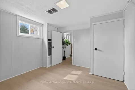 3244 St Clair Avenue E Toronto ON M1L 1V8