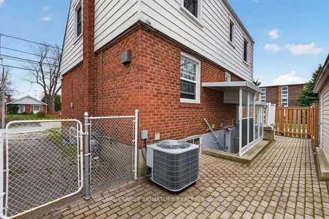 3244 St Clair Avenue E Toronto ON M1L 1V8