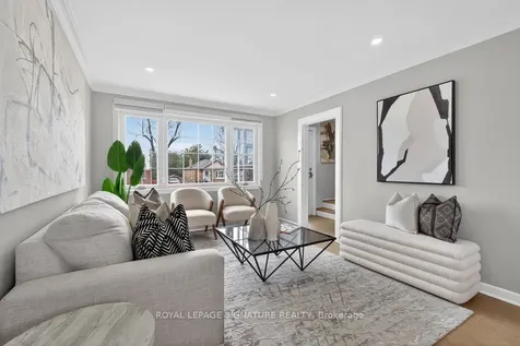 3244 St Clair Avenue E Toronto ON M1L 1V8