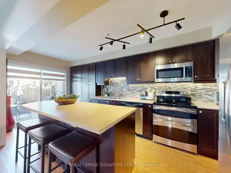 19 Gallimere Court Whitby ON L1N 0J5