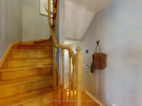 19 Gallimere Court Whitby ON L1N 0J5