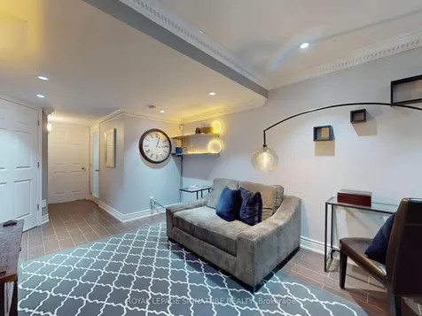 19 Gallimere Court Whitby ON L1N 0J5