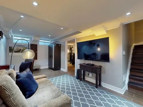 19 Gallimere Court Whitby ON L1N 0J5