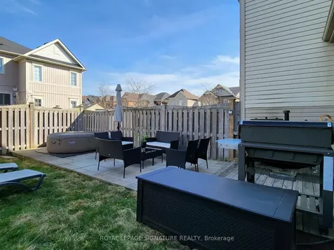 19 Gallimere Court Whitby ON L1N 0J5