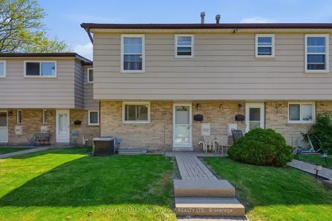 925 Bayly Street Pickering ON L1W 1L4