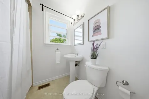 925 Bayly Street Pickering ON L1W 1L4