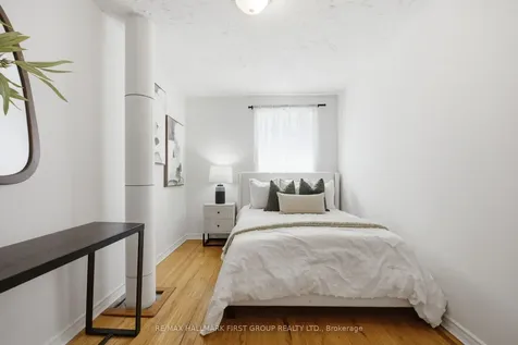 925 Bayly Street Pickering ON L1W 1L4