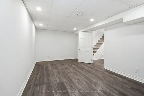 925 Bayly Street Pickering ON L1W 1L4