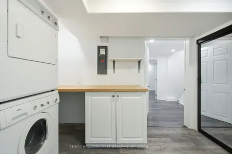 925 Bayly Street Pickering ON L1W 1L4