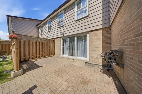 925 Bayly Street Pickering ON L1W 1L4