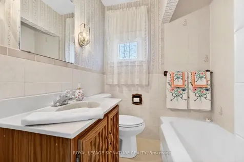 820 Simcoe Street N Oshawa ON L1G 4V8