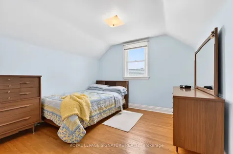 820 Simcoe Street N Oshawa ON L1G 4V8