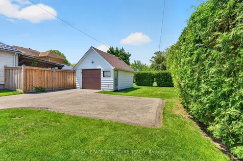 820 Simcoe Street N Oshawa ON L1G 4V8