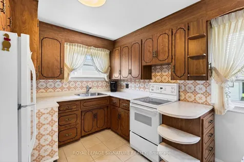 820 Simcoe Street N Oshawa ON L1G 4V8