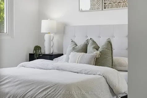 17 Quantrell Trail Toronto ON M1B 1L7