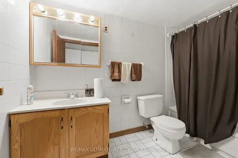 17 Quantrell Trail Toronto ON M1B 1L7