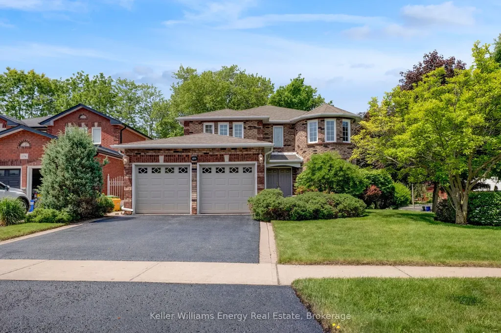 1182 Thimbleberry Circle Oshawa ON L1K 2H3