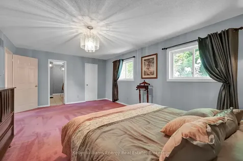 1182 Thimbleberry Circle Oshawa ON L1K 2H3