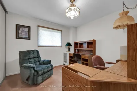 1182 Thimbleberry Circle Oshawa ON L1K 2H3