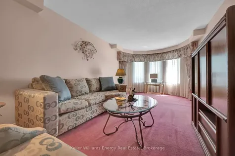 1182 Thimbleberry Circle Oshawa ON L1K 2H3