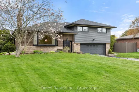 336 Meadow Street Oshawa ON L1L 1A3