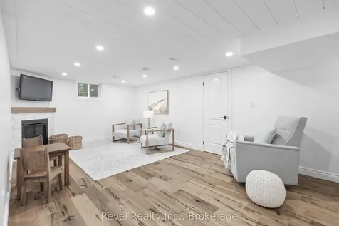 336 Meadow Street Oshawa ON L1L 1A3