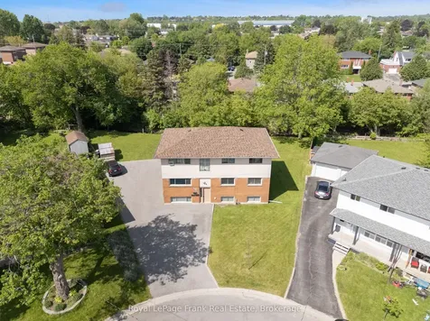 596 Talbot Court Oshawa ON L1J 2E8
