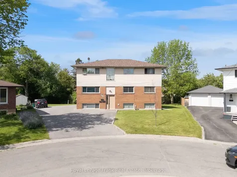 596 Talbot Court Oshawa ON L1J 2E8