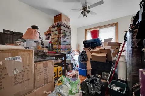 596 Talbot Court Oshawa ON L1J 2E8