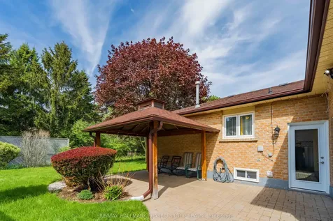 59 Regency Crescent Whitby ON L1N 7K8