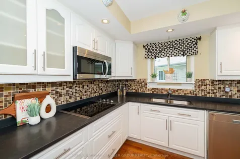 59 Regency Crescent Whitby ON L1N 7K8