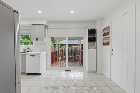 1624 Arcadia Square Pickering ON L1V 6W3