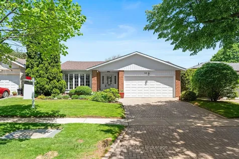 62 Deerbrook Trail Toronto ON M1W 1V4