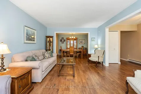 62 Deerbrook Trail Toronto ON M1W 1V4