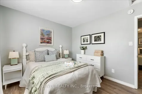 113 Galbraith Court Clarington ON L1C 4P7