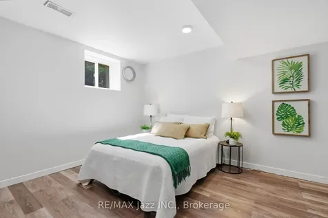 555 Cobblehill Drive Oshawa ON L1K 1Y6