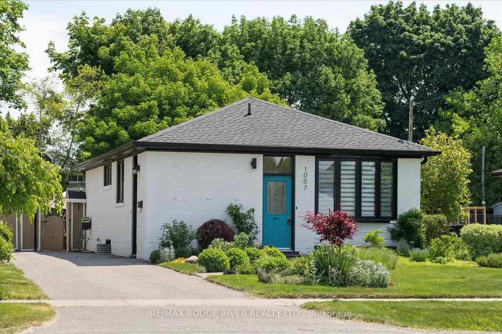 1007 Walton Boulevard Whitby ON L1N 3G8
