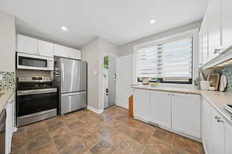 1007 Walton Boulevard Whitby ON L1N 3G8