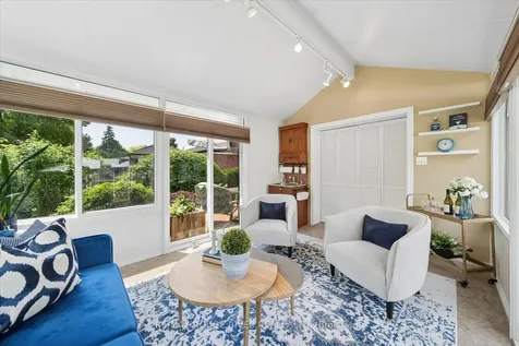 1007 Walton Boulevard Whitby ON L1N 3G8