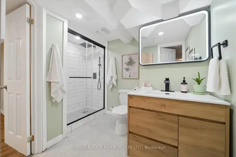 1007 Walton Boulevard Whitby ON L1N 3G8