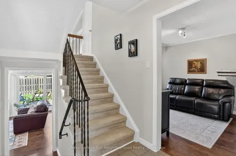 656 Hillcroft Street Oshawa ON L1G 7X6