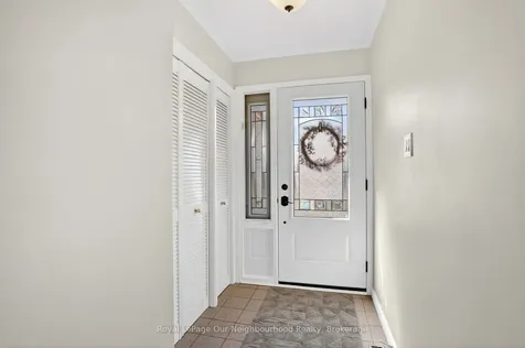 656 Hillcroft Street Oshawa ON L1G 7X6