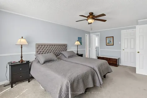 656 Hillcroft Street Oshawa ON L1G 7X6
