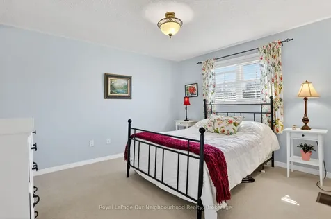 656 Hillcroft Street Oshawa ON L1G 7X6