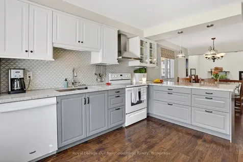 656 Hillcroft Street Oshawa ON L1G 7X6