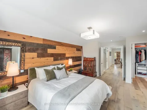 221 Virginia Avenue Toronto ON M4C 2T6